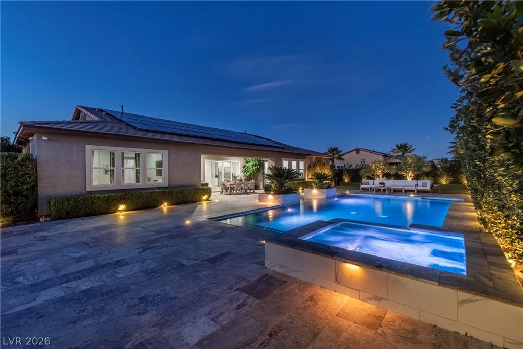 325 Greyjoy, Las Vegas, NV 89183