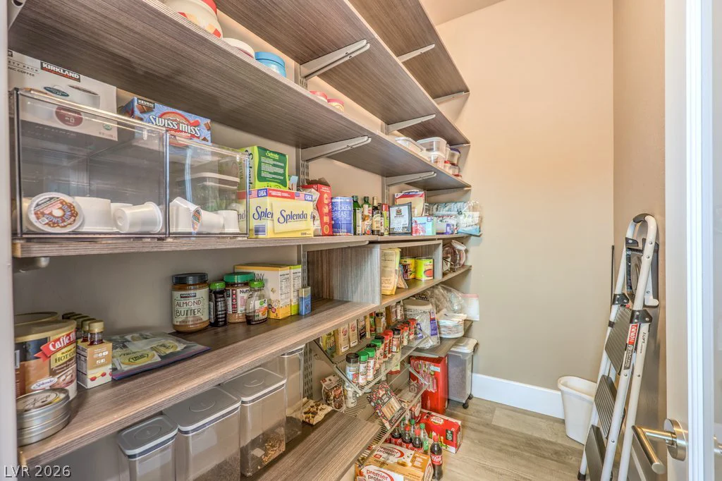 11125 Mount Cass, Las Vegas, NV 89141