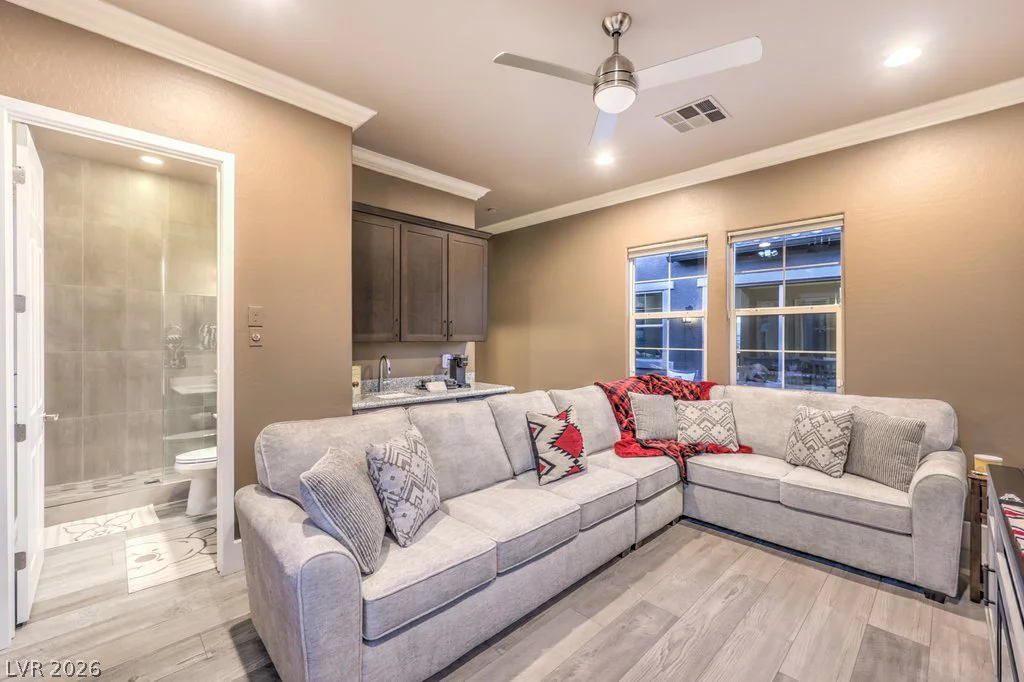 11125 Mount Cass, Las Vegas, NV 89141