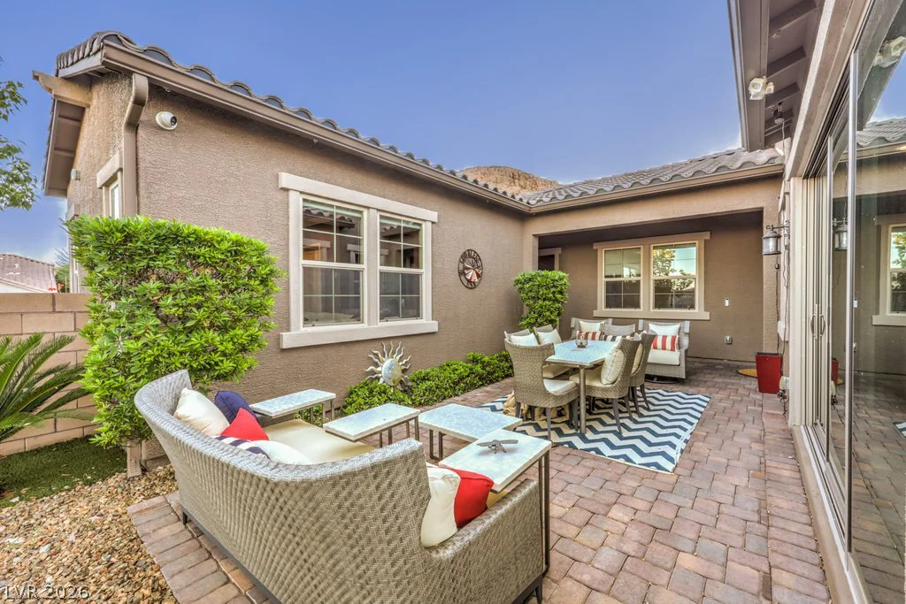 11125 Mount Cass, Las Vegas, NV 89141