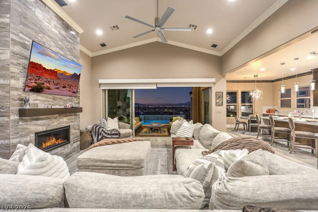 11125 Mount Cass, Las Vegas, NV 89141