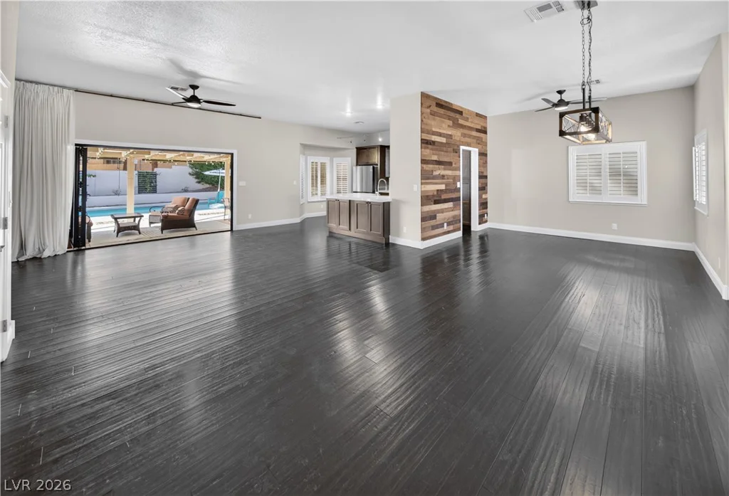 1740 Bluffs, Henderson, NV 89014