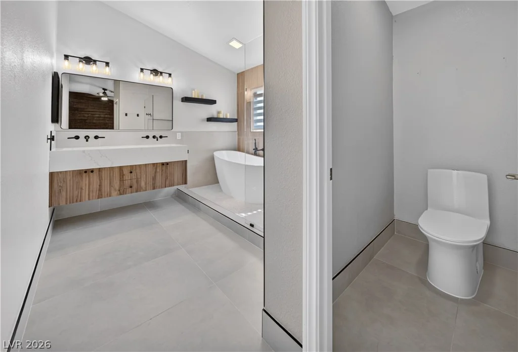 1740 Bluffs, Henderson, NV 89014