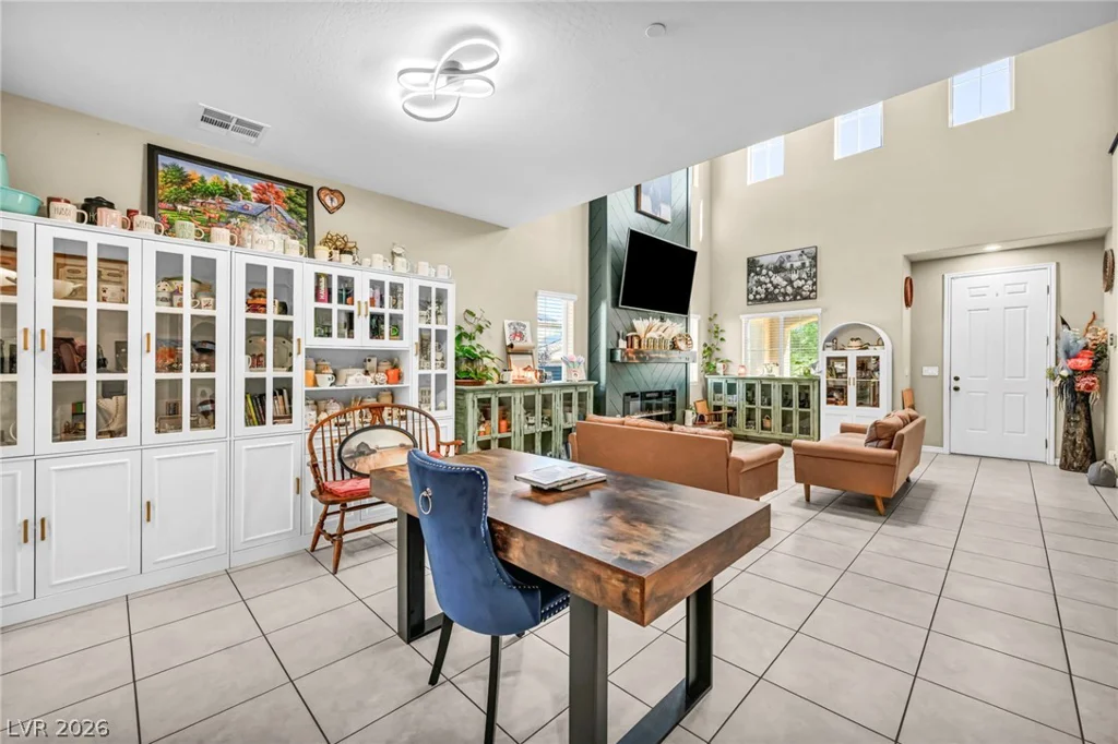 989 Alverstone, Henderson, NV 89002