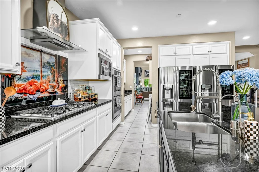 989 Alverstone, Henderson, NV 89002