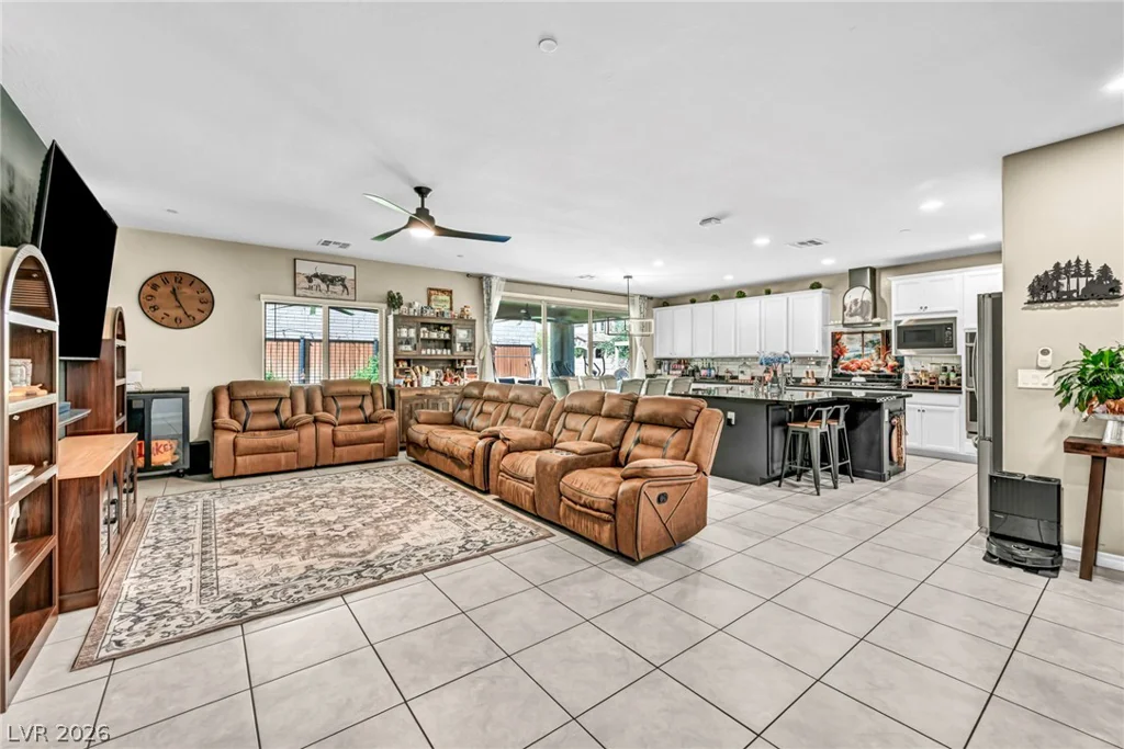 989 Alverstone, Henderson, NV 89002