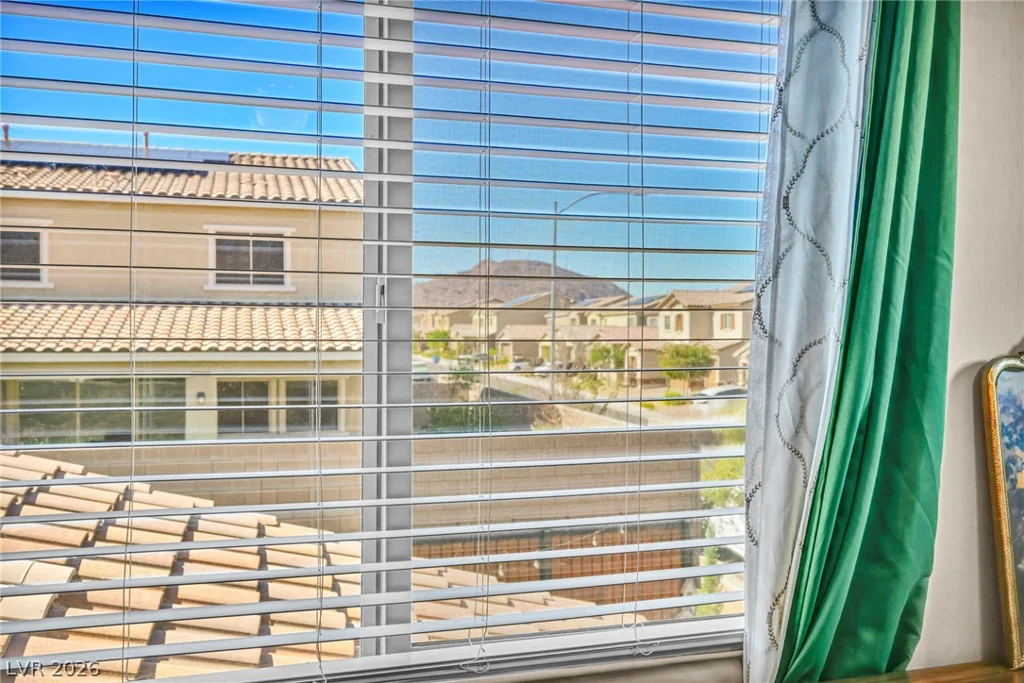 989 Alverstone, Henderson, NV 89002