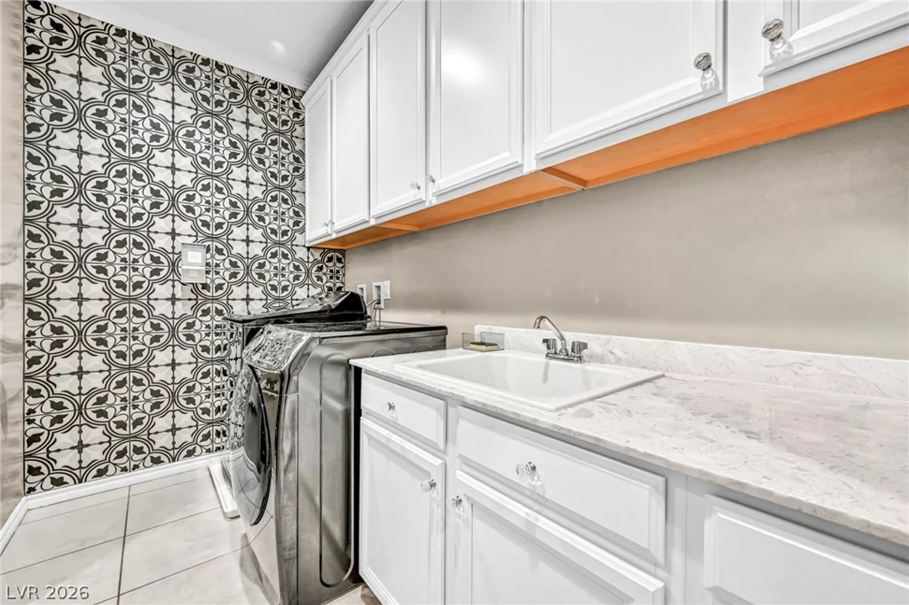 989 Alverstone, Henderson, NV 89002
