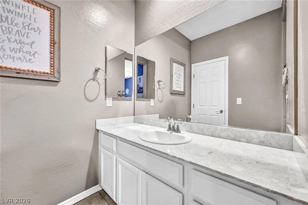989 Alverstone, Henderson, NV 89002