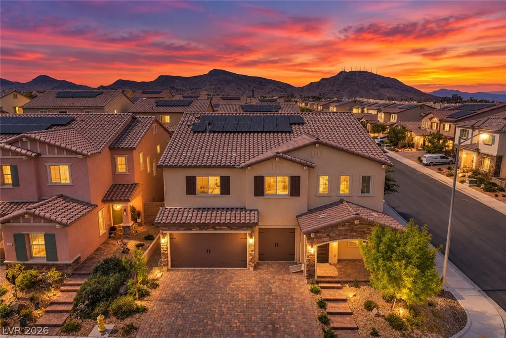 989 Alverstone, Henderson, NV 89002