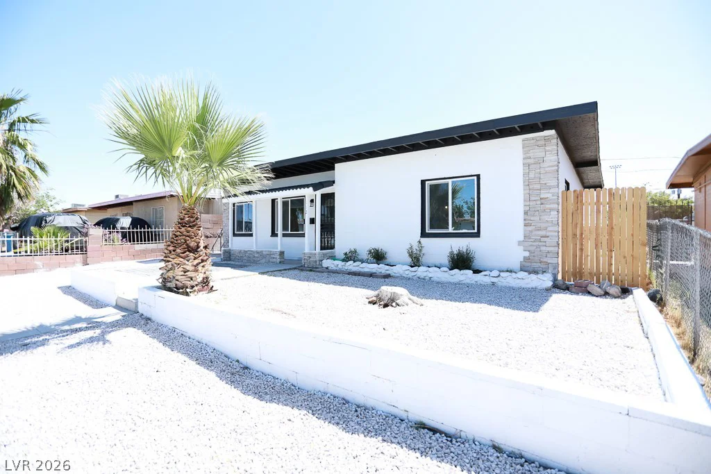 112 Harvard, Las Vegas, NV 89107