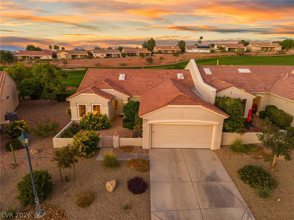 2738 Grand Forks, Henderson, NV 89052