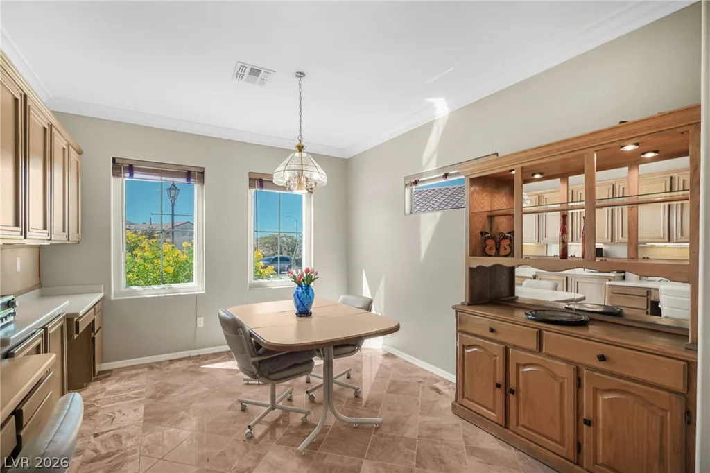 2738 Grand Forks, Henderson, NV 89052