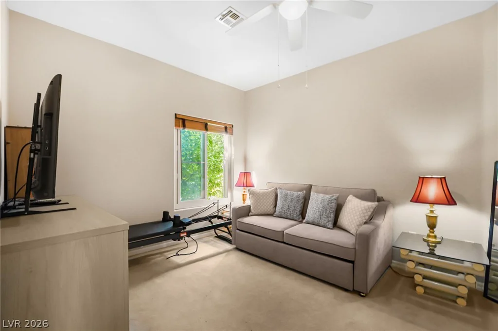2738 Grand Forks, Henderson, NV 89052