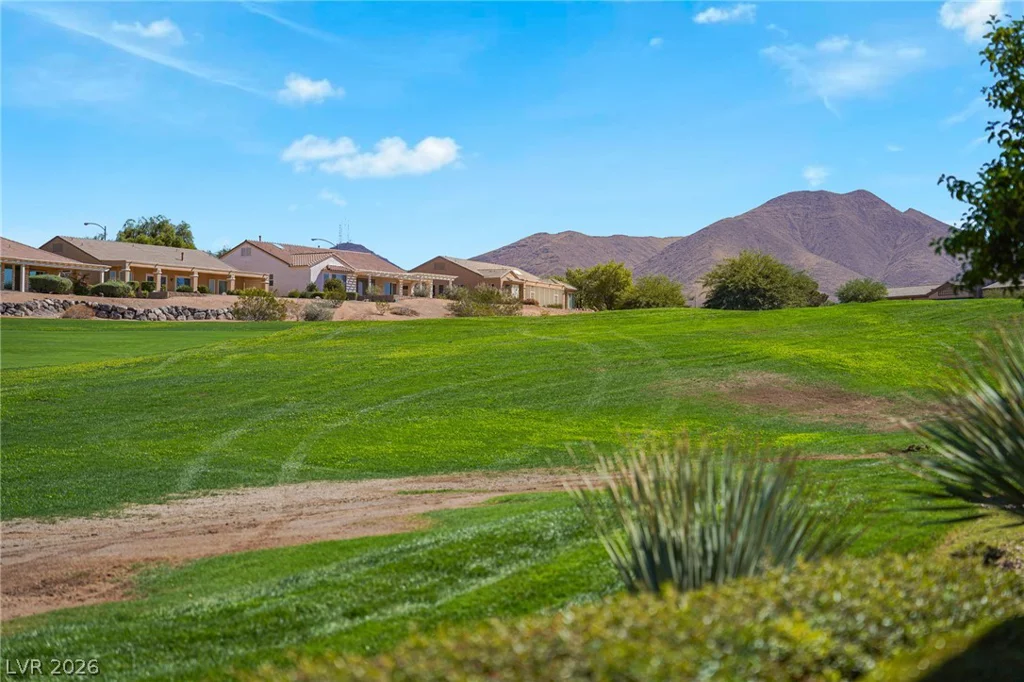 2738 Grand Forks, Henderson, NV 89052
