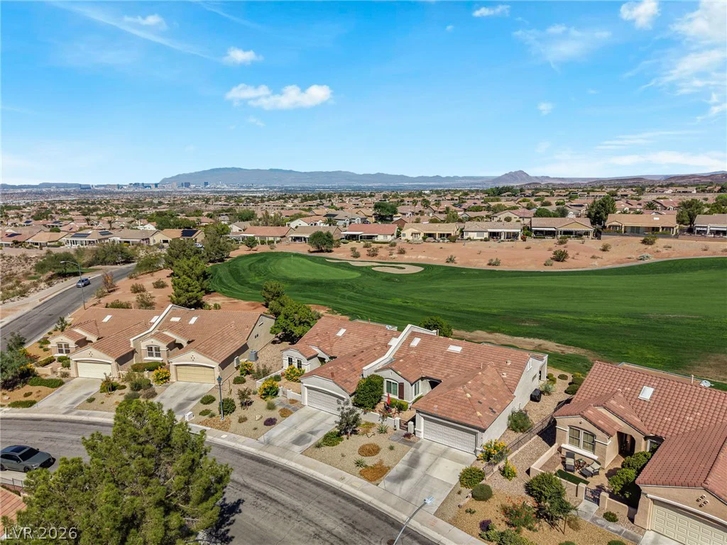 2738 Grand Forks, Henderson, NV 89052