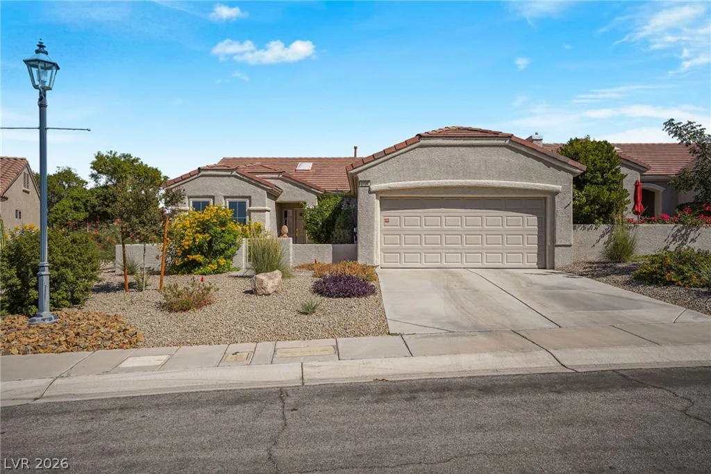 2738 Grand Forks, Henderson, NV 89052