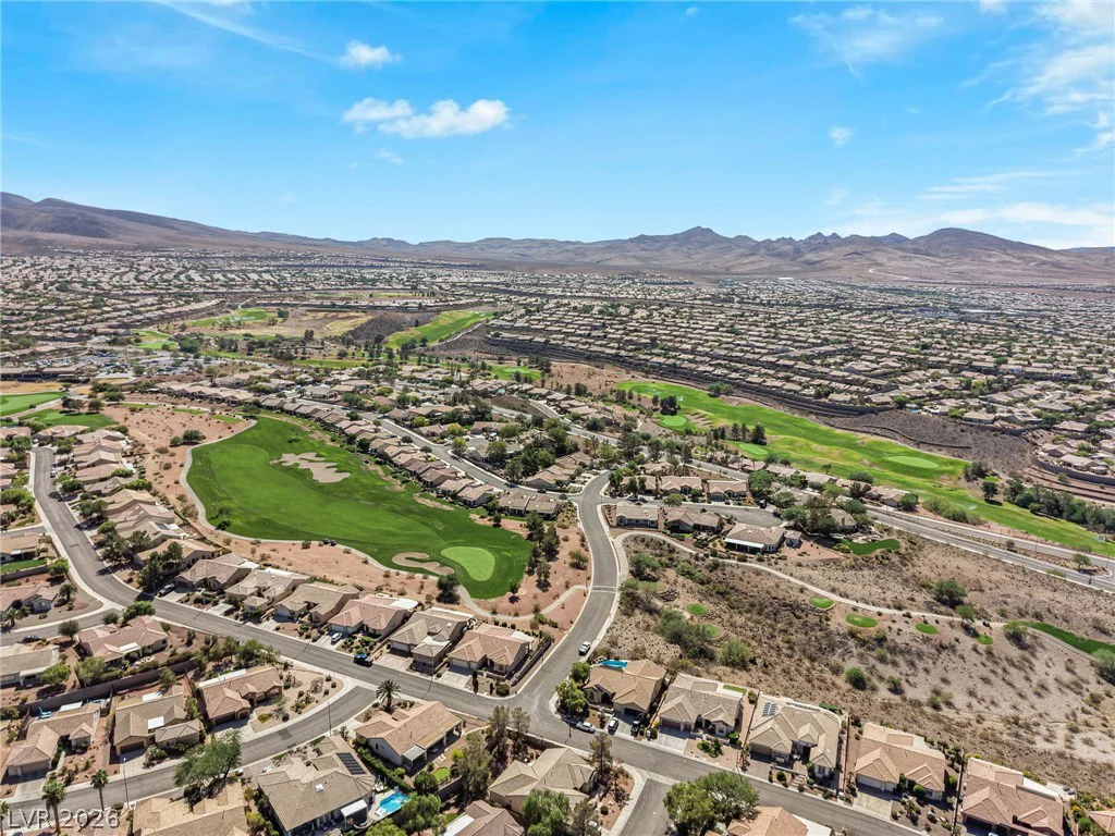 2738 Grand Forks, Henderson, NV 89052