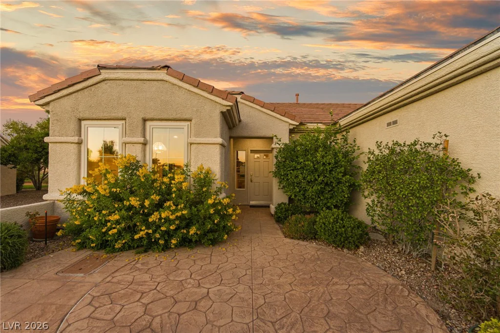 2738 Grand Forks, Henderson, NV 89052