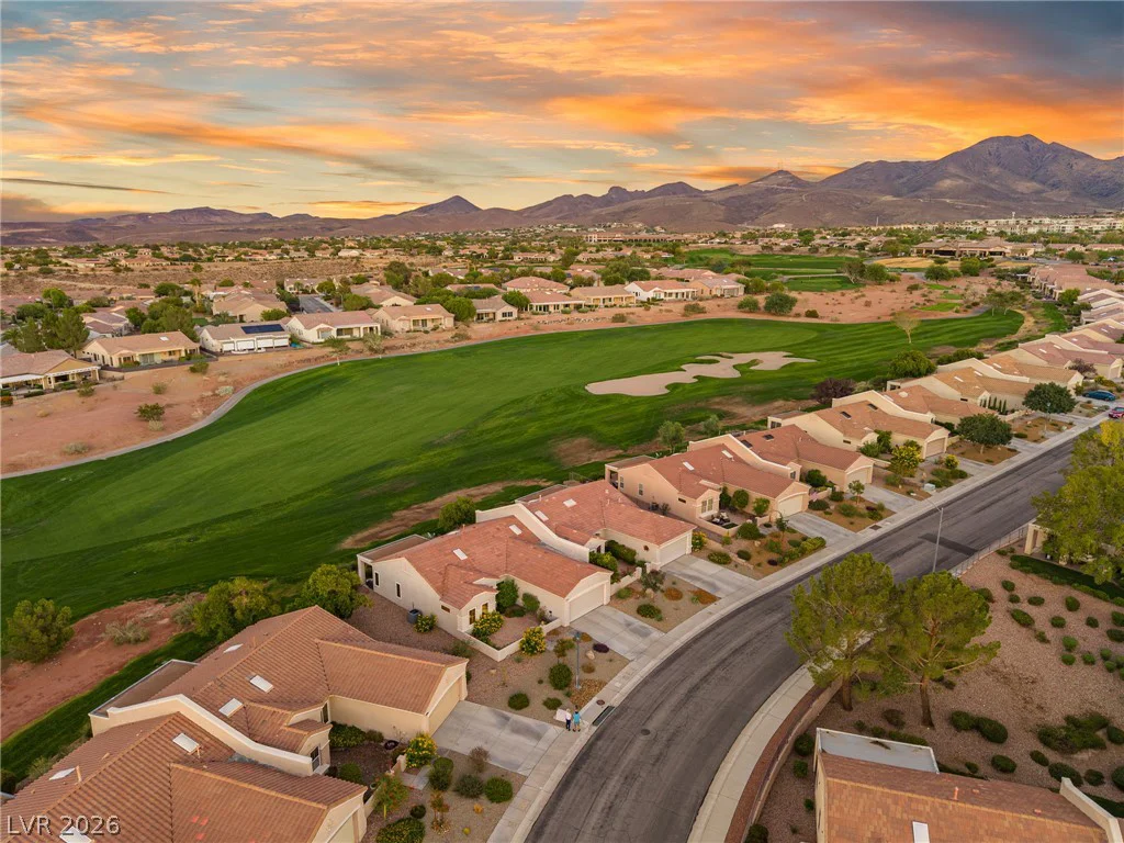 2738 Grand Forks, Henderson, NV 89052