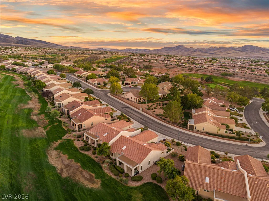 2738 Grand Forks, Henderson, NV 89052