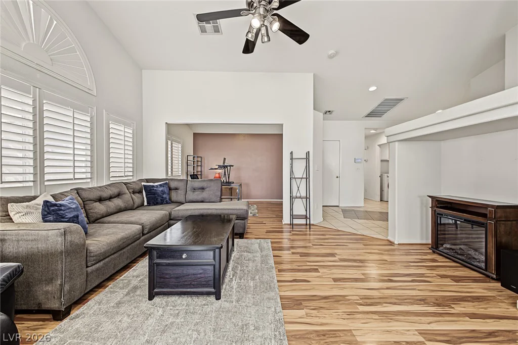 629 Lava Beds, North Las Vegas, NV 89084
