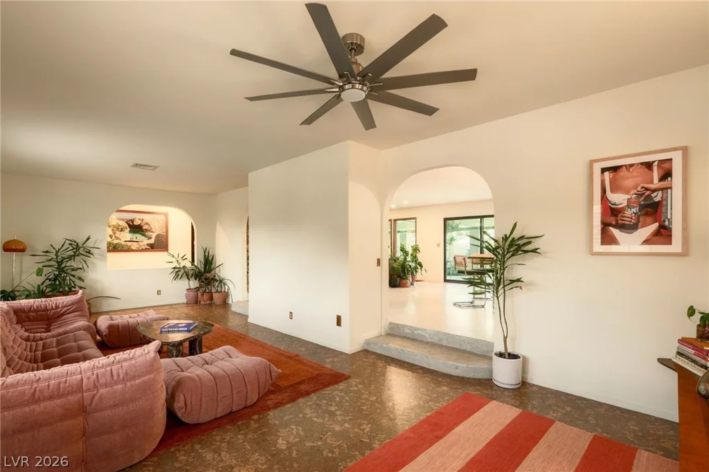 7355 Edna, Las Vegas, NV 89117
