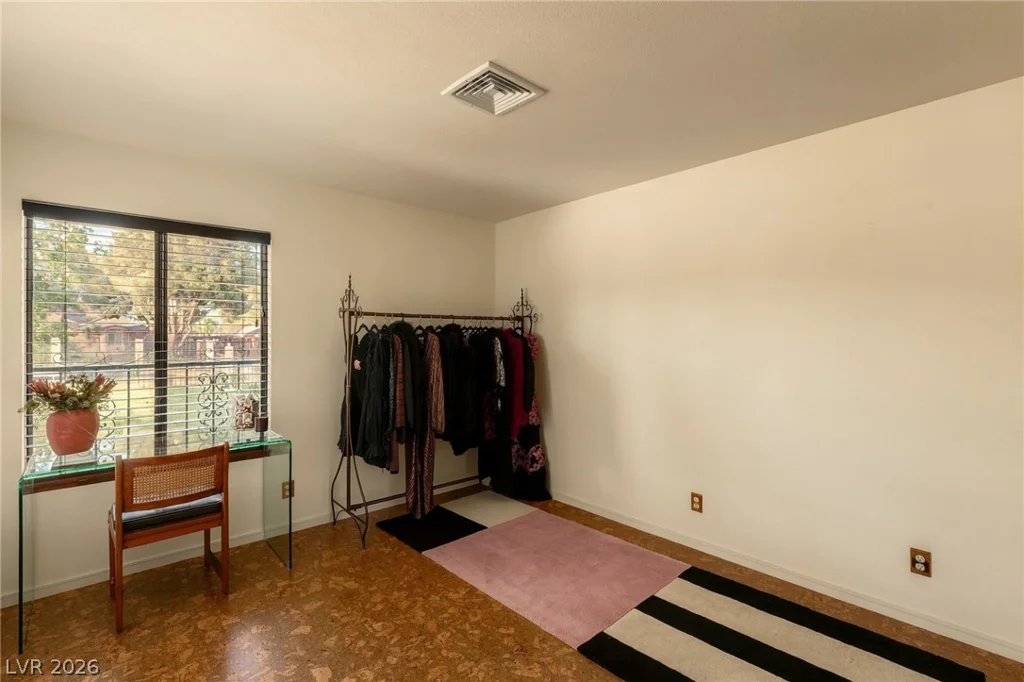 7355 Edna, Las Vegas, NV 89117