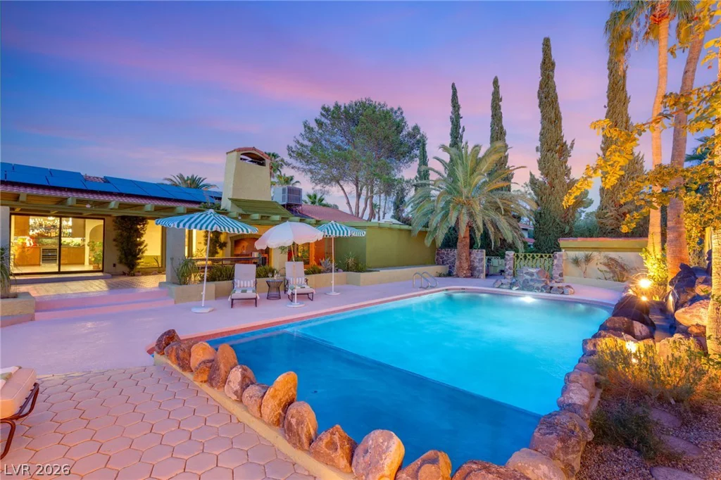7355 Edna, Las Vegas, NV 89117
