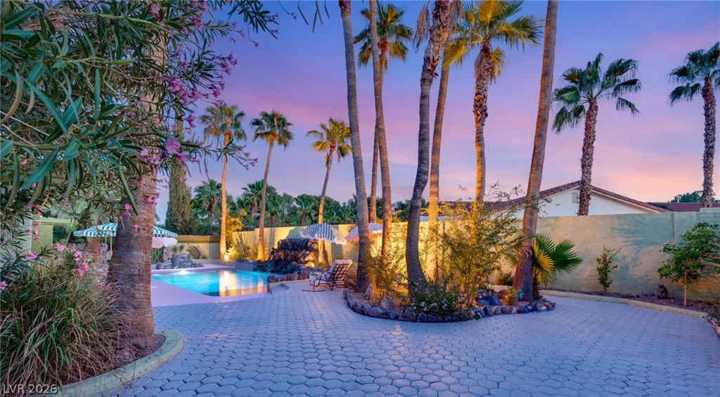 7355 Edna, Las Vegas, NV 89117
