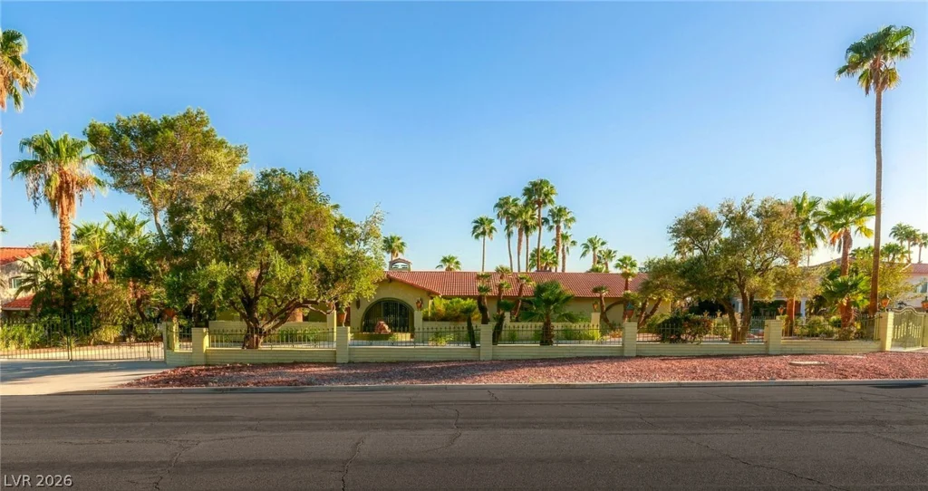 7355 Edna, Las Vegas, NV 89117