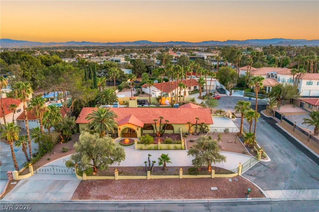 7355 Edna, Las Vegas, NV 89117
