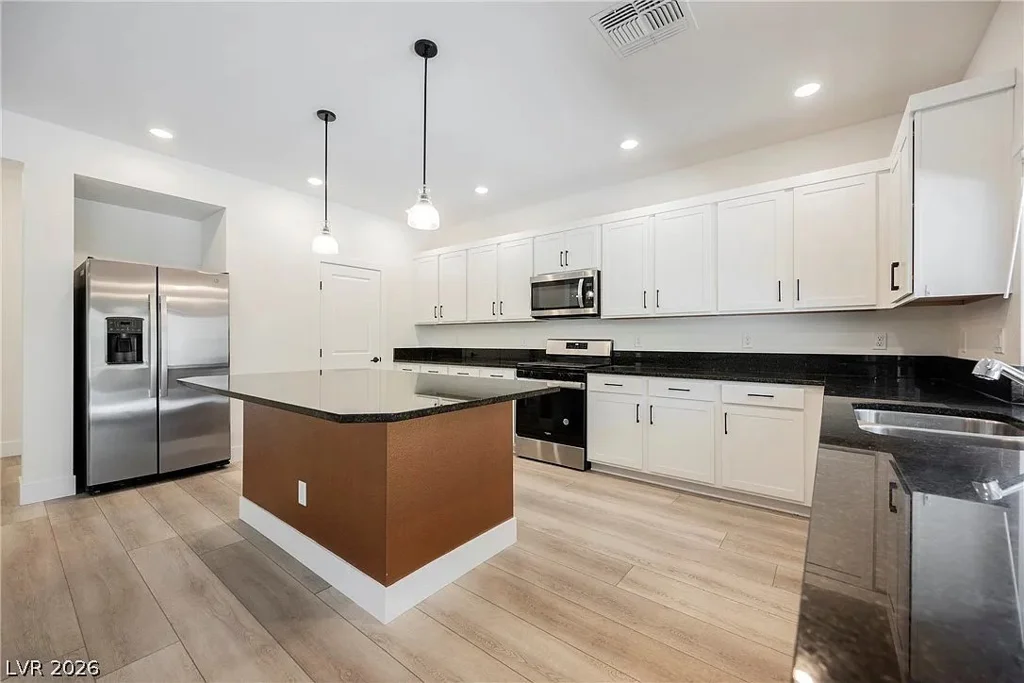 8683 Black Cordon, Las Vegas, NV 89139