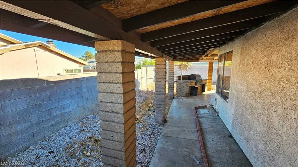 6777 Ledgewood, Las Vegas, NV 89103