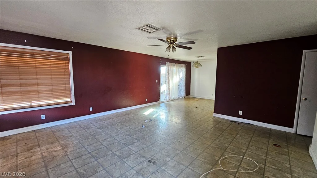 6777 Ledgewood, Las Vegas, NV 89103