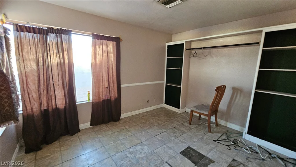 6777 Ledgewood, Las Vegas, NV 89103