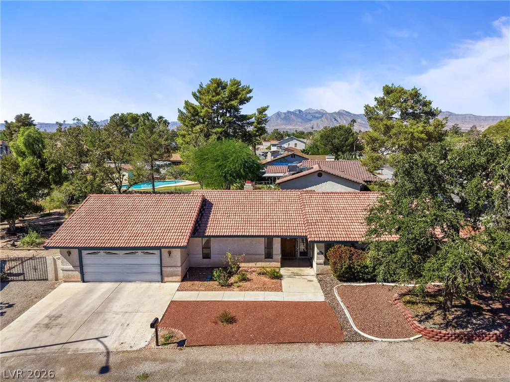 5601 Paseo Recallo, Las Vegas, NV 89108
