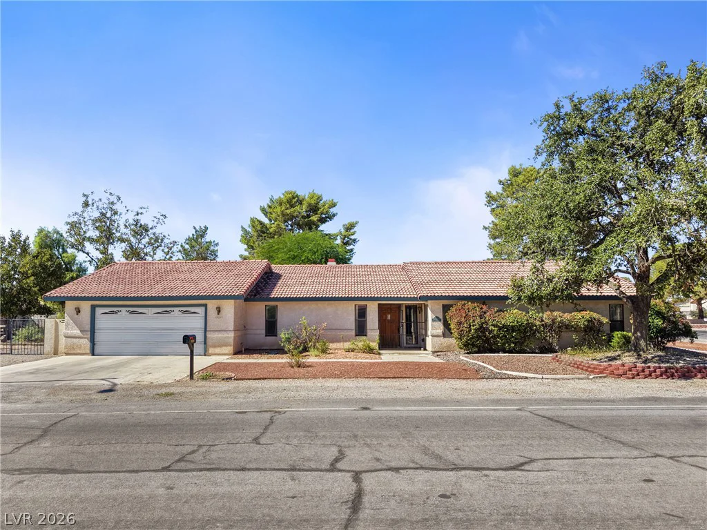 5601 Paseo Recallo, Las Vegas, NV 89108