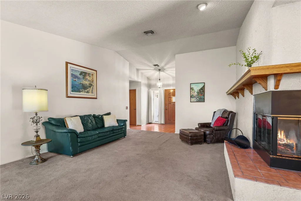 5601 Paseo Recallo, Las Vegas, NV 89108