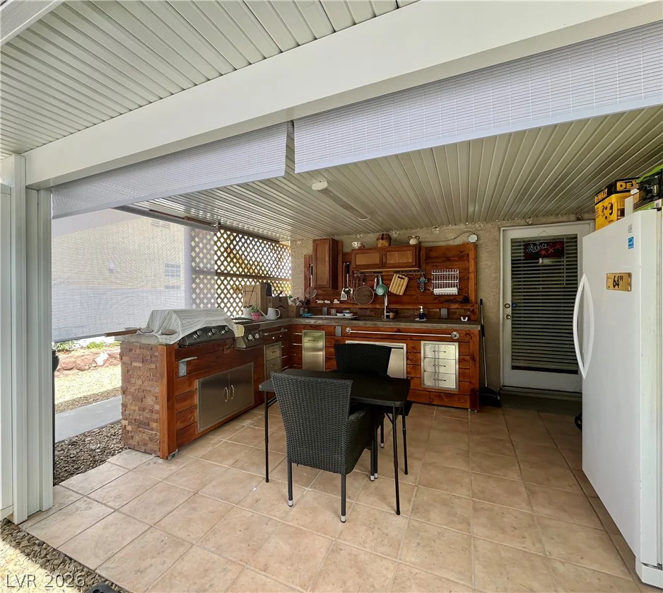 15 Rue des Champs, Henderson, NV 89074
