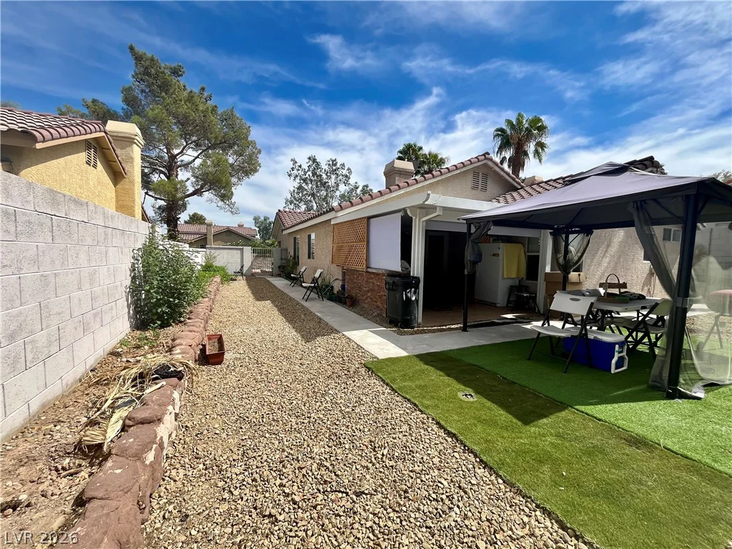 15 Rue des Champs, Henderson, NV 89074