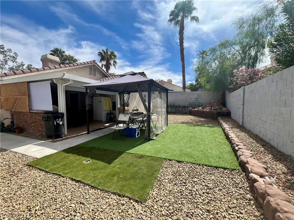 15 Rue des Champs, Henderson, NV 89074