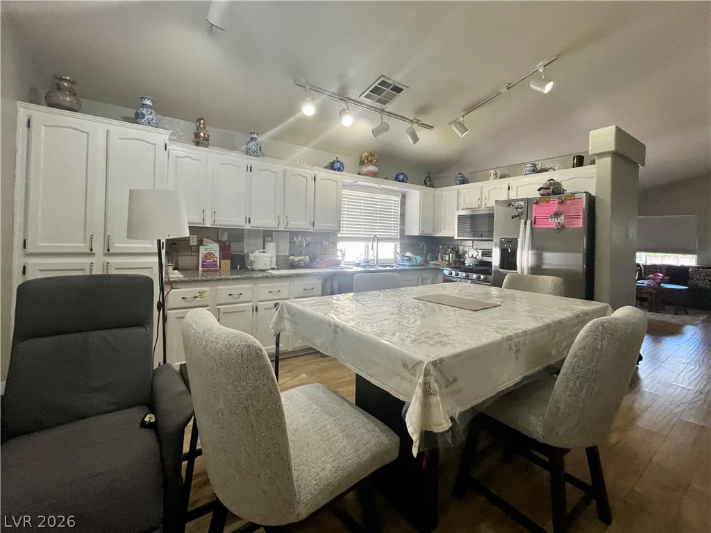 15 Rue des Champs, Henderson, NV 89074