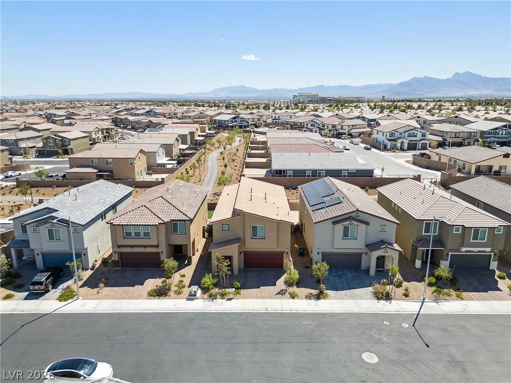 1885 Vass Springs, North Las Vegas, NV 89084