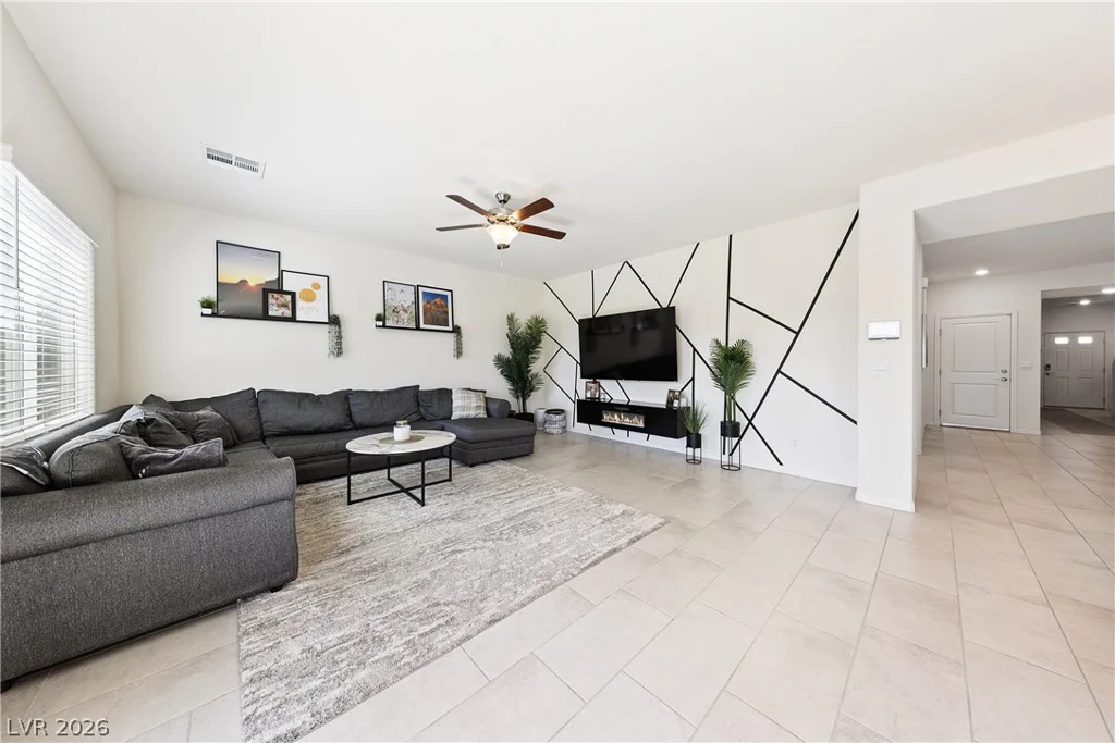 1885 Vass Springs, North Las Vegas, NV 89084