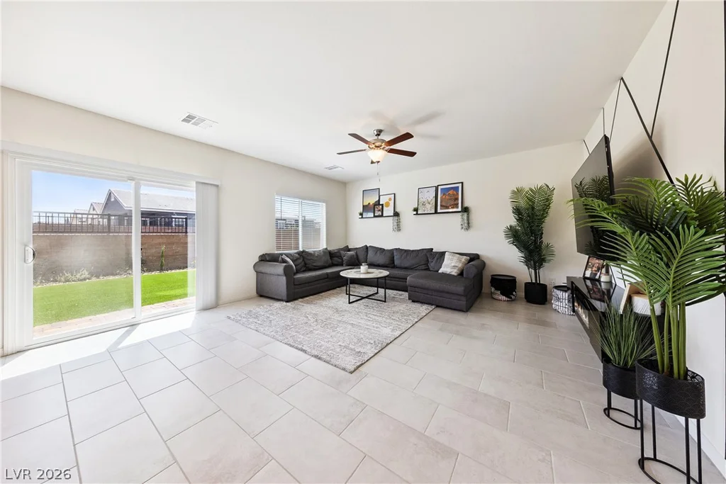 1885 Vass Springs, North Las Vegas, NV 89084