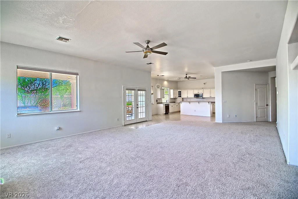 8535 Belcastro, Las Vegas, NV 89113