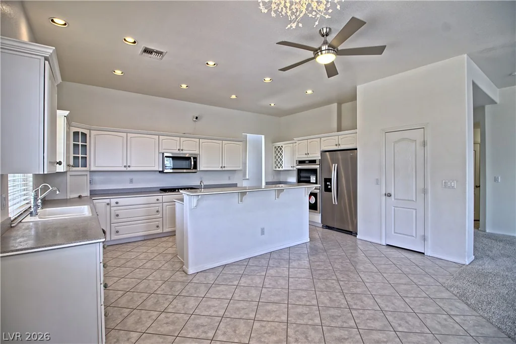 8535 Belcastro, Las Vegas, NV 89113