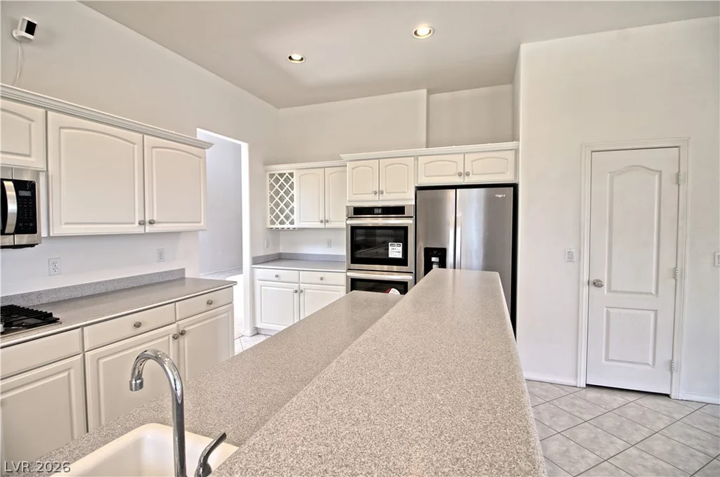 8535 Belcastro, Las Vegas, NV 89113