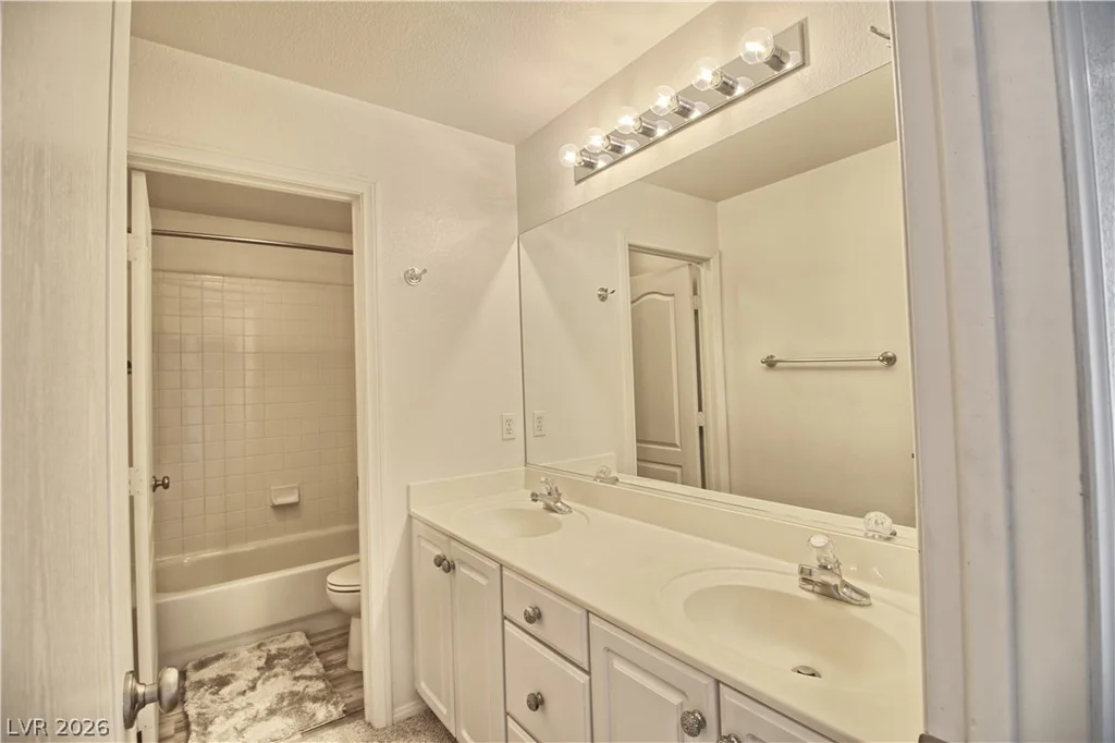 8535 Belcastro, Las Vegas, NV 89113
